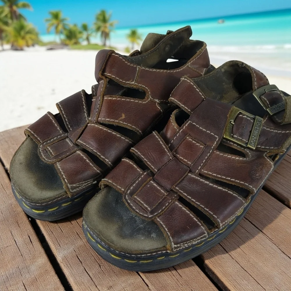 Vtg Dr Martens Men's Size 11  Platform Leather Sandals England Summer Wear
